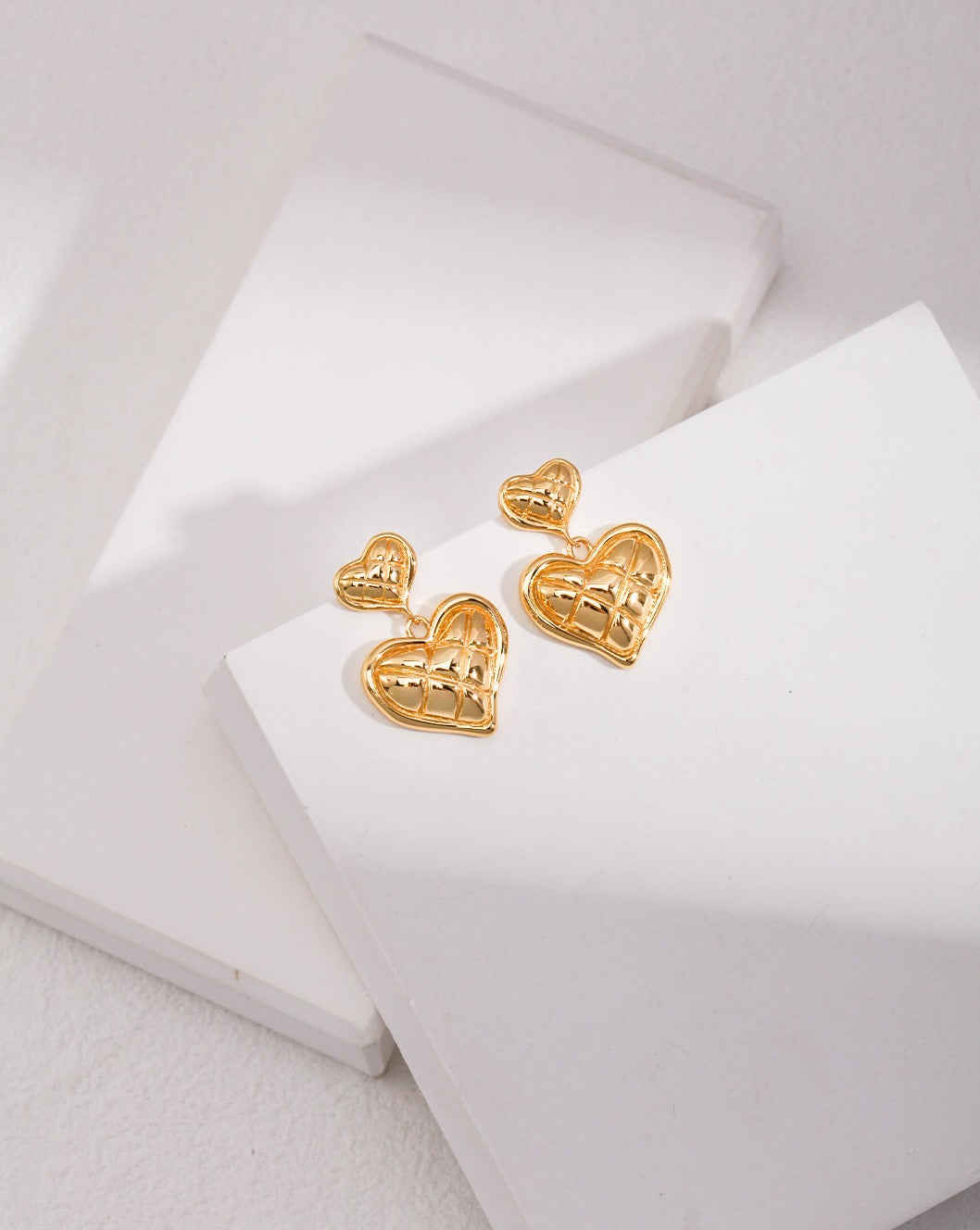 fashion-jewelry-minimalist-jewelry-design-jewelry-set-necklace-pearl-earring-gold-coated-silver-bijoux-minimalist-retro-gold-design-earring-heart-shape